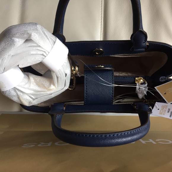 NWT MICHAEL KORS HAILEE SATCHEL FLORAL NAVY BAG - Picture 3 of 8